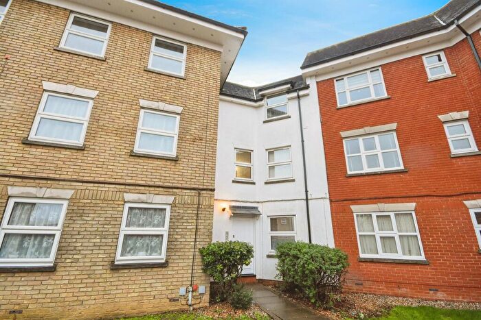 1 Bedroom Apartment For Sale In Tallow Gate, South Woodham Ferrers, Chelmsford, CM3
