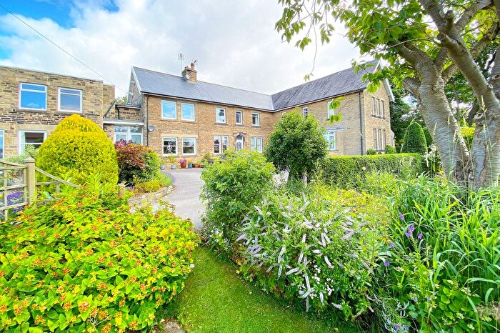 2 Bedroom Flat For Sale In Yew Tree Lane, Harrogate, HG2