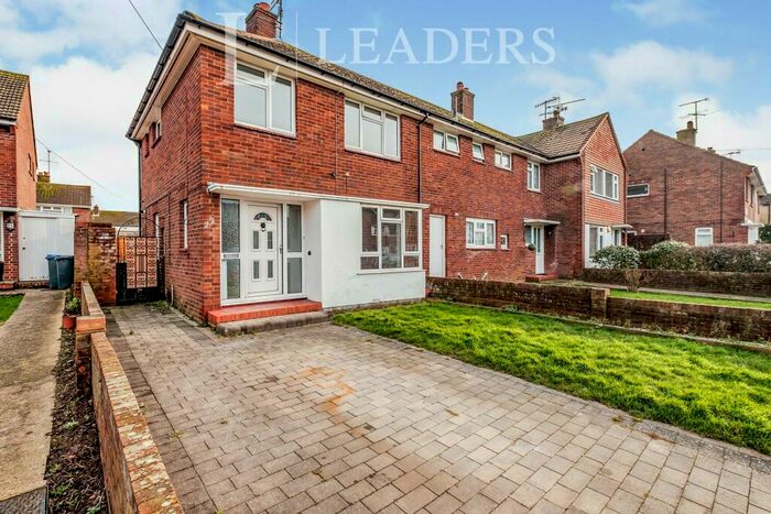 3 Bedroom End Of Terrace House To Rent In Ely Road, BN13