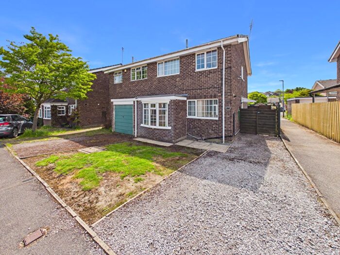 3 Bedroom Semi-detached House For Sale In Grange Avenue, Dronfield Woodhouse, Dronfield, Derbyshire, S18