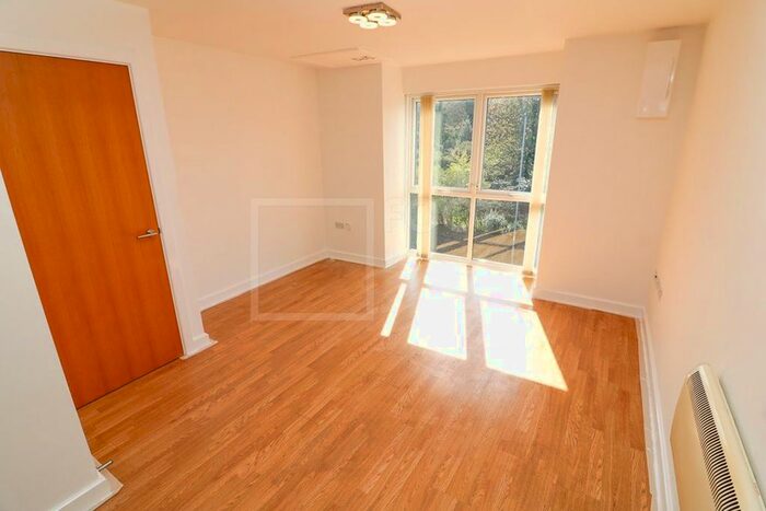 1 Bedroom Flat To Rent In Lunar Apartments, Otley Road, BD3