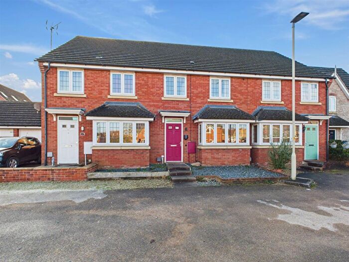3 Bedroom Terraced House For Sale In Digby Green Kingsway, Gloucester, GL2