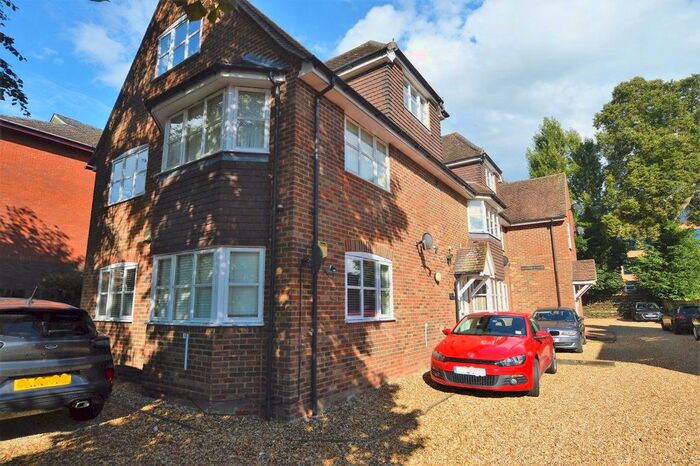 1 Bedroom Flat To Rent In Beaconsfield Road, St Albans, AL1