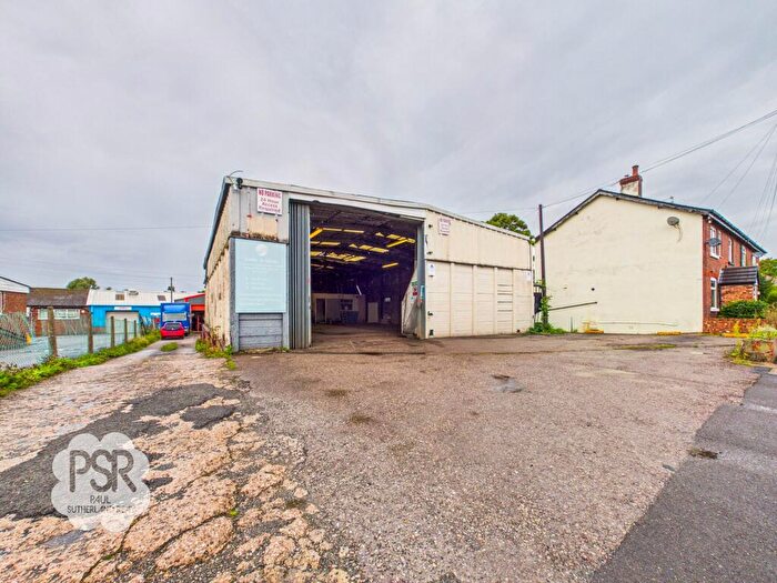 Garage / Parking For Sale In Cross Lane, Marple, SK6