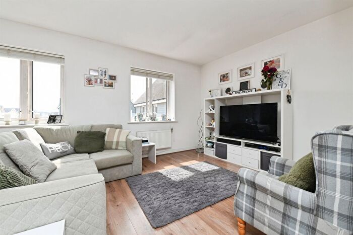 2 Bedroom Flat For Sale In Regiment Gate, Chelmsford Garden, Chelmsford, CM1