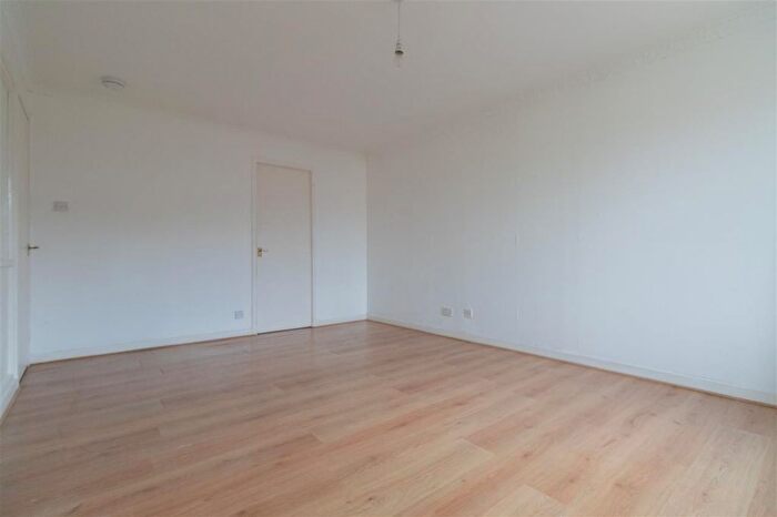 2 Bedroom Flat For Sale In Glenmore, Whitburn, Bathgate, EH47