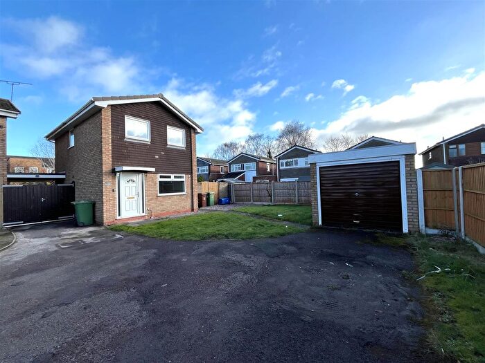 3 Bedroom Detached House For Sale In Watson Close, Rugeley, WS15