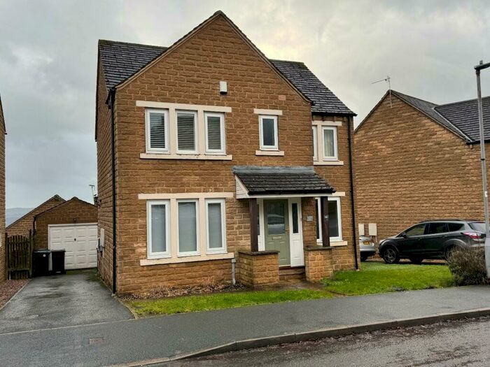 4 Bedroom Detached House To Rent In Whitestone Drive, East Morton, Keighley, BD20