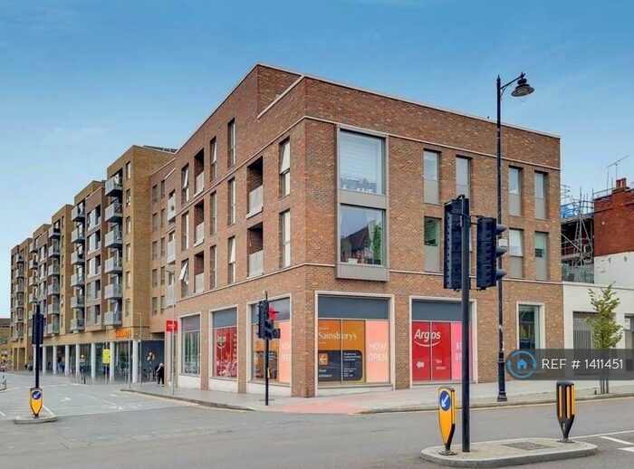 2 Bedroom Flat To Rent In Purser Court, London, N8