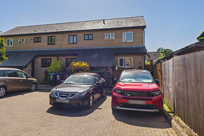 1 Bedroom End Of Terrace House For Sale In Bowmans Court, Hemel Hempstead, HP2