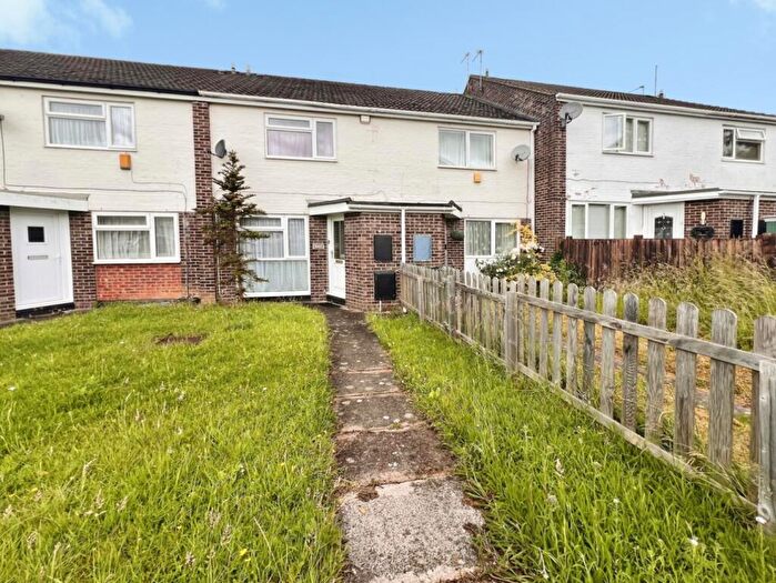 2 Bedroom Town House For Sale In Knightsbridge Road, Glen Parva, Leicester, LE2