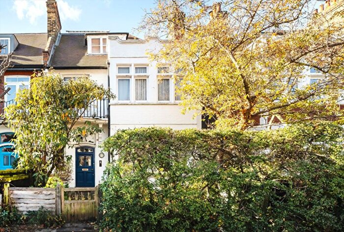 1 Bedroom Flat For Sale In Emlyn Road, Shepherds Bush, W12