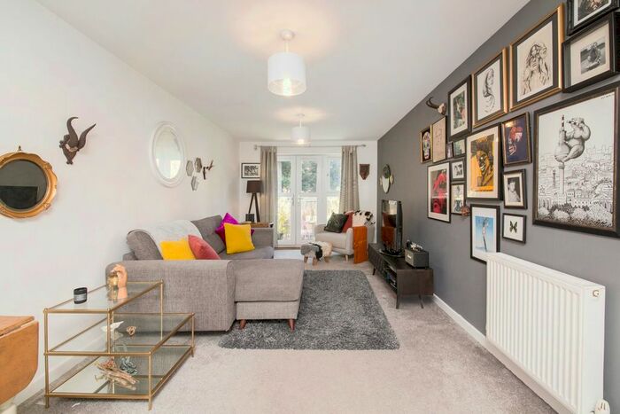 1 Bedroom Flat To Rent In Worcester Close, Anerley, London, SE20