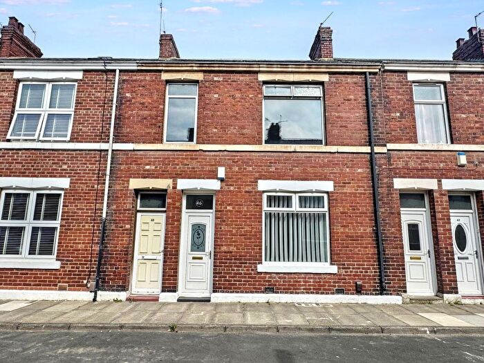 2 Bedroom Flat For Sale In Breamish Street, Jarrow, NE32