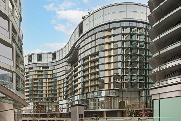 3 Bedroom Flat For Sale In Electric Boulevard, London, Battersea Power Station, SW11