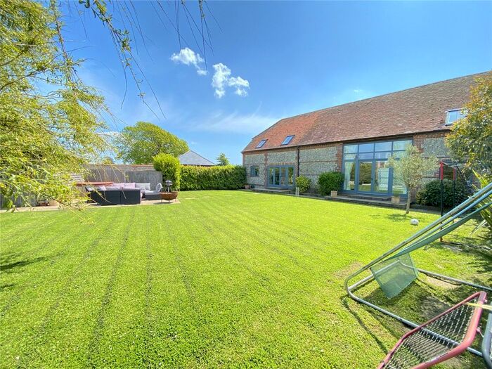 4 Bedroom Property For Sale In Easton Lane, Sidlesham, Chichester, West Sussex, PO20