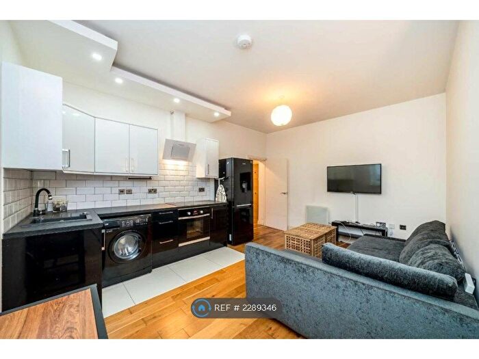 1 Bedroom Flat To Rent In Mill House, Southall, UB2