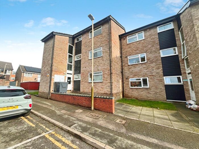 2 Bedroom Flat For Sale In Hotoft Road, Leicester, Leicestershire, LE5