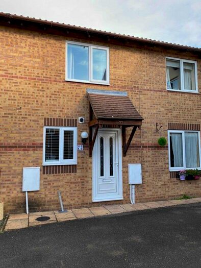 2 Bedroom Terraced House To Rent In Willow Drive, Bicester, OX26
