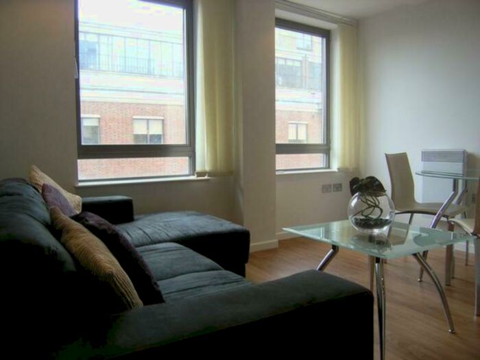 Flat To Rent In Basilica, King Charles Street, Leeds, LS1
