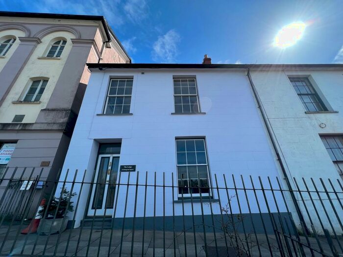 2 Bedroom House To Rent In Haverfordwest, SA61