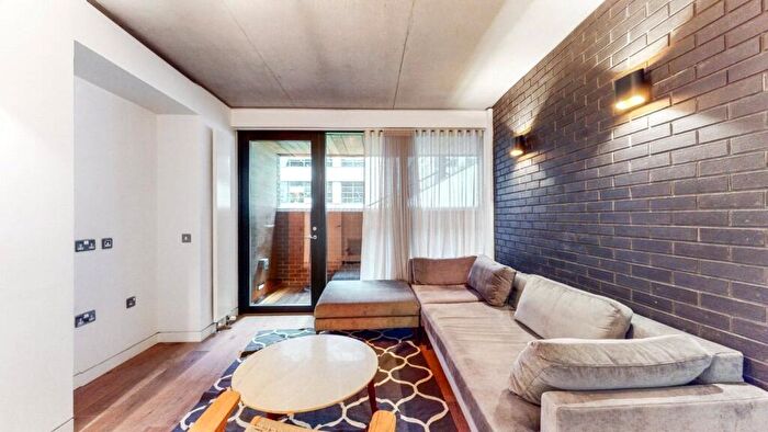 2 Bedroom Apartment To Rent In Mallow Street, EC1Y