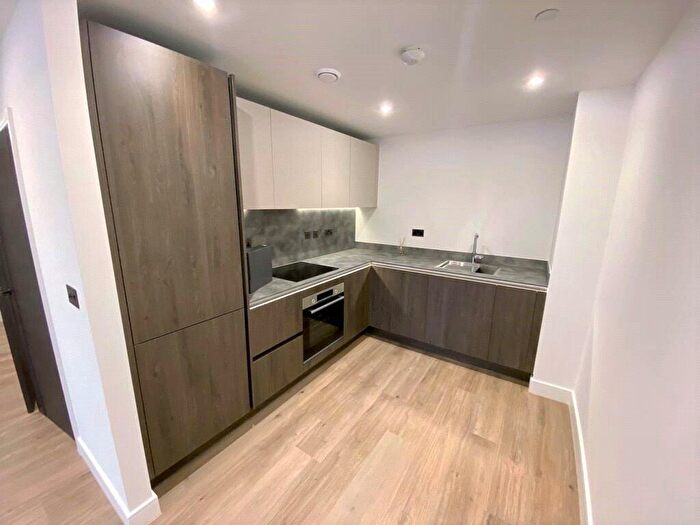 2 Bedroom Apartment To Rent In Snow Hill Wharf, Shadwell Street, Birmingham, B4