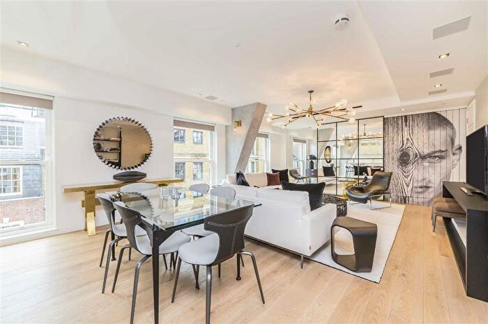 3 Bedroom Flat To Rent In Essex Street, Fitzrovia Amp; Covent Garden, WC2R