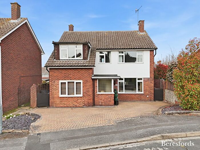 4 Bedroom Detached House For Sale In Tabors Avenue, Chelmsford, CM2
