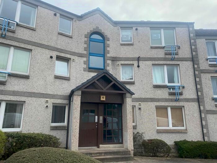 2 Bedroom Flat To Rent In Rosebank Gardens, City Centre, Aberdeen, AB11