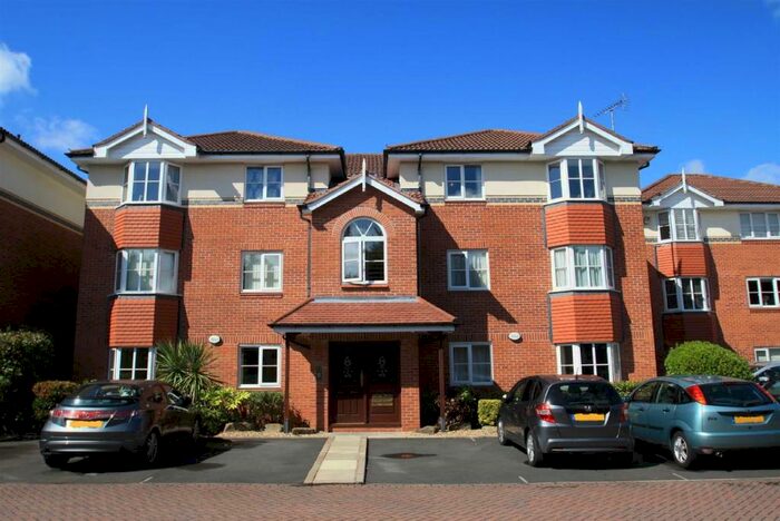 2 Bedroom Apartment To Rent In Chamberlain Drive, Wilmslow, SK9