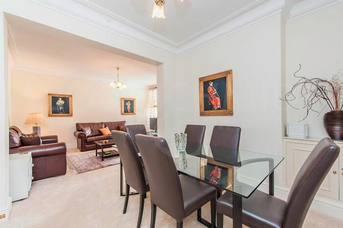 3 Bedroom Flat To Rent In - Maida Vale, Maida Vale, London, W9