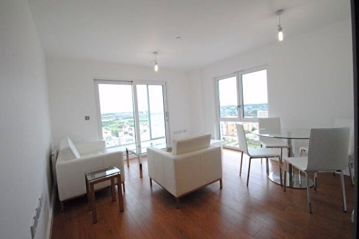 1 Bedroom Flat To Rent In Barge Walk, London, SE10