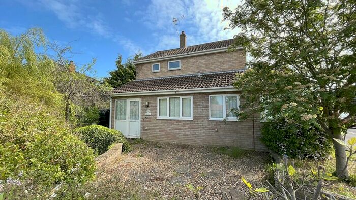 3 Bedroom Detached House For Sale In Millside, Hales, NR14