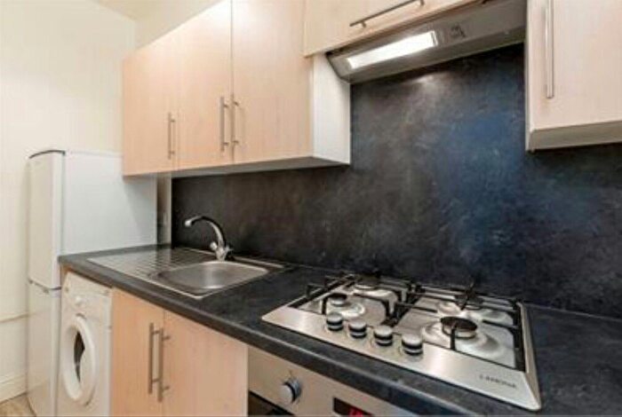 1 Bedroom Flat To Rent In Elgin Terrace, Easter Road, Edinburgh, EH7