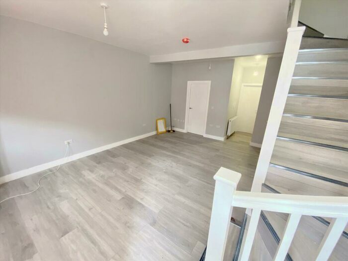 2 Bedroom Flat To Rent In Yorkshire Street, Lancaster, Morecambe, LA3