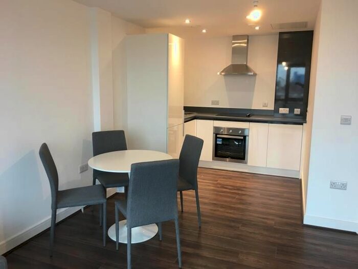 2 Bedroom Flat To Rent In Cotton Lofts, Fabrick Square, Lombard Street, Digbeth, Birmingham, B12