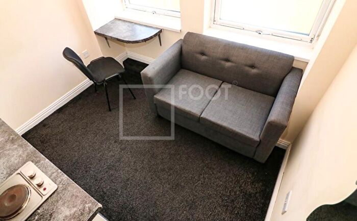 Flat To Rent In Sunbridge Halls, Sunbridge Road, BD1