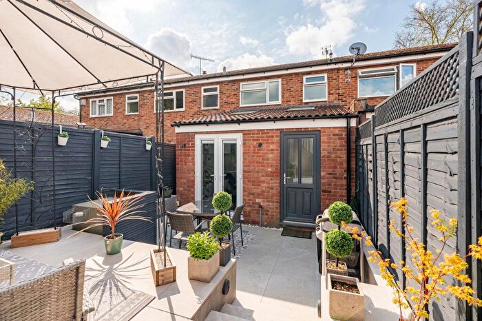3 Bedroom Terraced House For Sale In Whiteley Close, Dane End, SG12