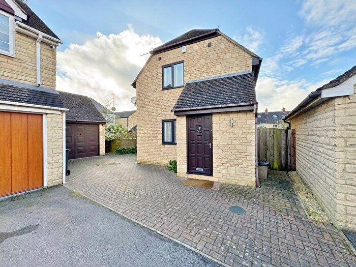 3 Bedroom Detached House To Rent In Jacobs Close, Witney, OX28