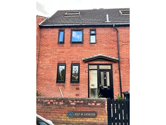 3 Bedroom Terraced House To Rent In Moor Road, Rushden, NN10