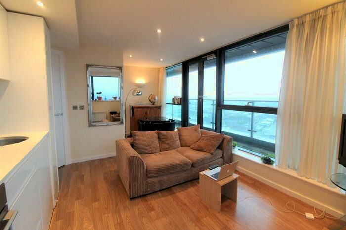 2 Bedroom Apartment To Rent In Bridgewater Place, Leeds, LS11