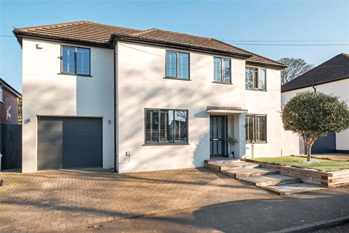 4 Bedroom Detached House For Sale In Gladstone Road, Farnborough Village, BR6