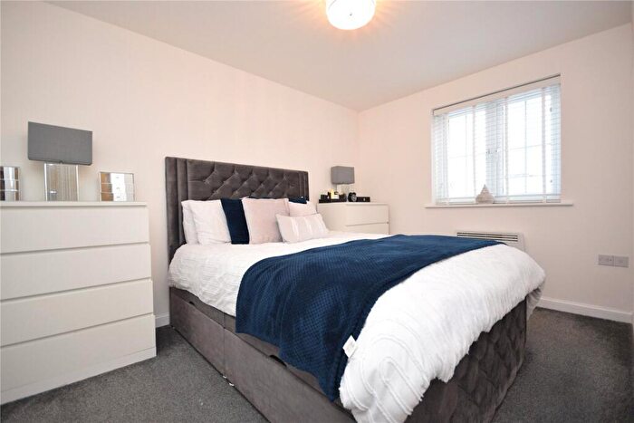 2 Bedroom Apartment To Rent In Boulevard Rise, Leeds, West Yorkshire, LS10