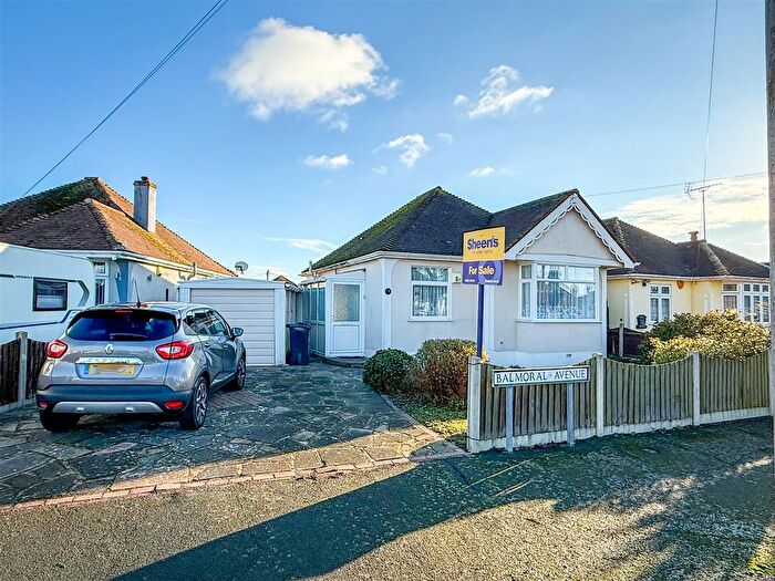 2 Bedroom Detached Bungalow For Sale In Balmoral Avenue, Clacton-On-Sea, Essex, CO15