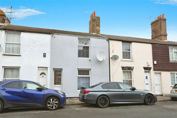 2 Bedroom Terraced House For Sale In Berridge Road, Sheerness, Kent, ME12