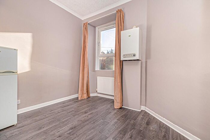 1 Bedroom Apartment For Sale In Clincart Road, Mount Florida, Glasgow, G42