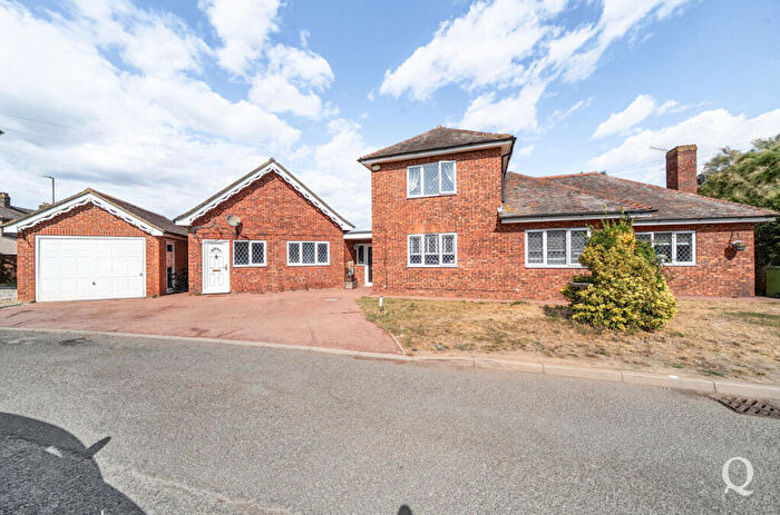 5 Bedroom Detached House For Sale In Norwood Close, Cliffe, Rochester, Kent, ME3