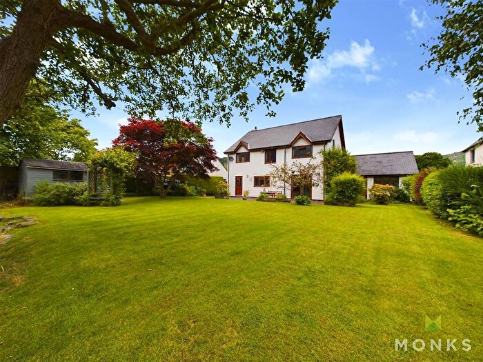 4 Bedroom Detached House For Sale In Penybontfawr, Oswestry, SY10