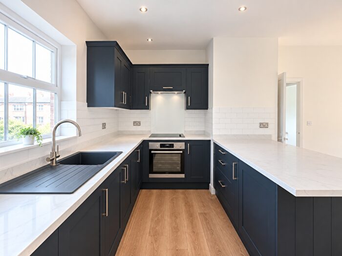 2 Bedroom Flat To Rent In Empire Walk, Ingress Park, DA9